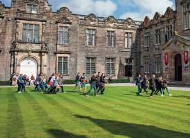 Cours de Anglais en Glasgow centre. Junior Indépendant